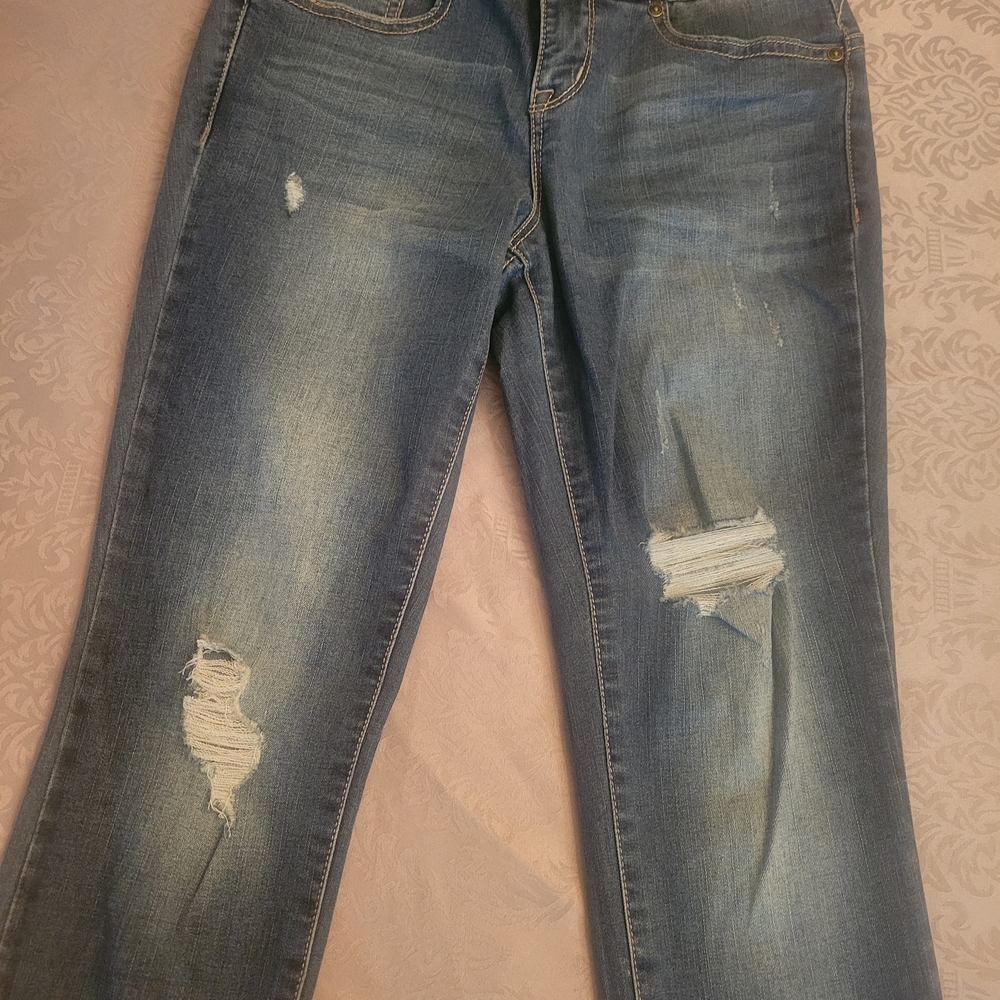 Size 4S Sofia by Sofia Vergara Distressed Straight Leg Jeans - Blue